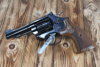 SMITH & WESSON 48 .22 WMR - Image 1 of 4