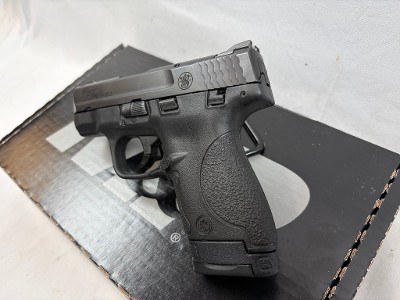 SMITH & WESSON M&P SHIELD .40 S&W - Image 3 of 6