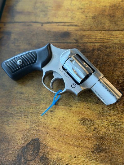 RUGER SP101 (DOUBLE ACTION ONLY) .357 MAG - Image 1 of 2