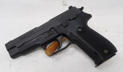 SIG SAUER P226 9MM LUGER (9X19 PARA) - Image 4 of 8