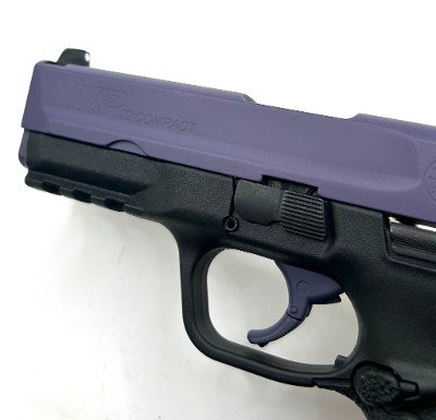 SMITH & WESSON M&P22 COMPACT THREADED BARREL .22 LR - Image 7 of 10