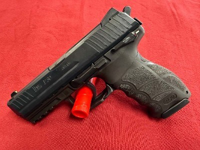 HECKLER & KOCH P30 40S&W HAMMER FIRED WITH SAFETY 40 - Image 4 of 7
