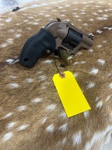 TAURUS 605 PROTECTOR POLY .357 MAG - Image 2 of 6