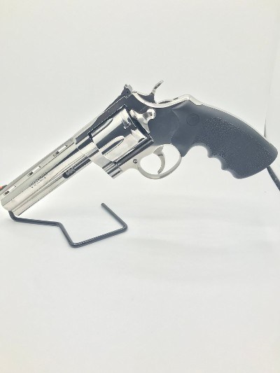 COLT ANACONDA .44 MAGNUM - Image 1 of 10