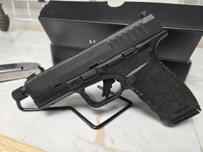 SPRINGFIELD ARMORY HELLCAT PRO 9MM LUGER (9X19 PARA) - Image 1 of 3