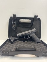 BERETTA APX 9MM LUGER (9x19 PARA) - Image 1 of 3