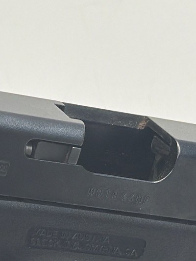 GLOCK 22 .40 - Image 7 of 7