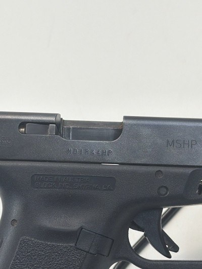 GLOCK 22 .40 - Image 4 of 7