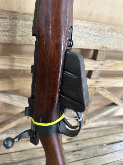 ENFIELD LEE-ENFIELD NO. 4 MARK 1 .303 BRITISH - Image 3 of 6