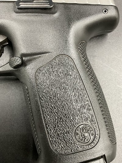 SMITH & WESSON SD9 VE 9MM LUGER (9x19 PARA) - Image 3 of 7