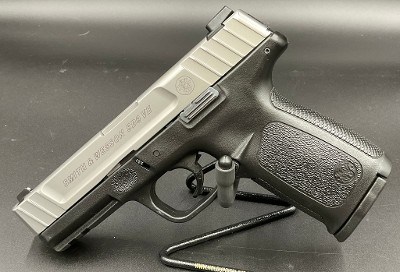 SMITH & WESSON SD9 VE 9MM LUGER (9x19 PARA) - Image 1 of 7