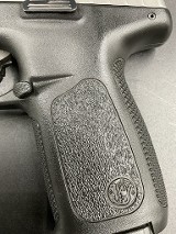 SMITH & WESSON SD9 VE 9MM LUGER (9x19 PARA) - Image 3 of 7