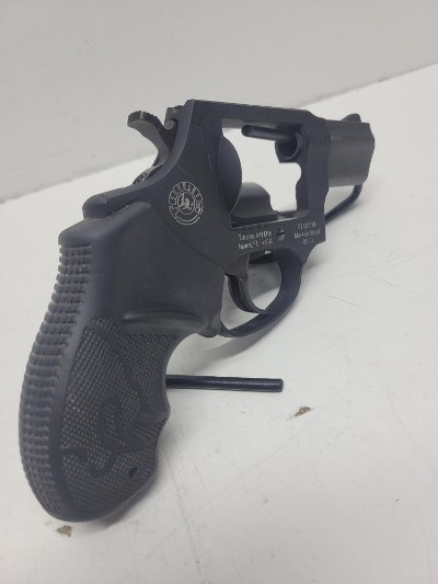 TAURUS ULTRA LITE .38 SPECIAL .38 SPL - Image 5 of 9