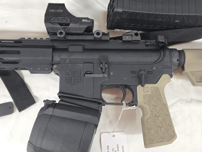DIAMONDBACK DB15 w/Holosun, B5 Stock, Streamlight, Radian Charging Handle, Drum Mag, More 5.56X45MM NATO - Image 6 of 13