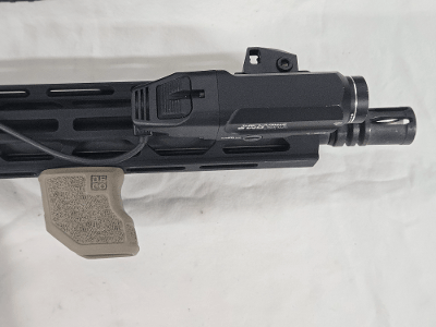 DIAMONDBACK DB15 w/Holosun, B5 Stock, Streamlight, Radian Charging Handle, Drum Mag, More 5.56X45MM NATO - Image 2 of 13