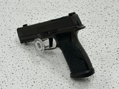 SIG SAUER P365 AXG LEGION 9MM LUGER (9X19 PARA) - Image 3 of 9