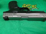 SMITH & WESSON SD40 VE .40 CALIBER - Image 4 of 10
