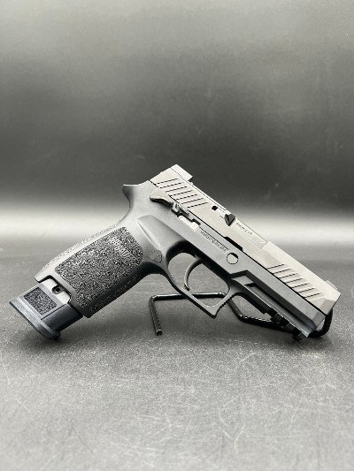 SIG SAUER P320 M18 9MM LUGER (9X19 PARA) - Image 1 of 8