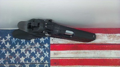 MAGNUM RESEARCH BABY DESERT EAGLE 40CAL 40 Smith & Wesson - Image 7 of 9