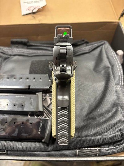SPRINGFIELD ARMORY 1911 OPERATOR GEAR-PAC - Image 3 of 5