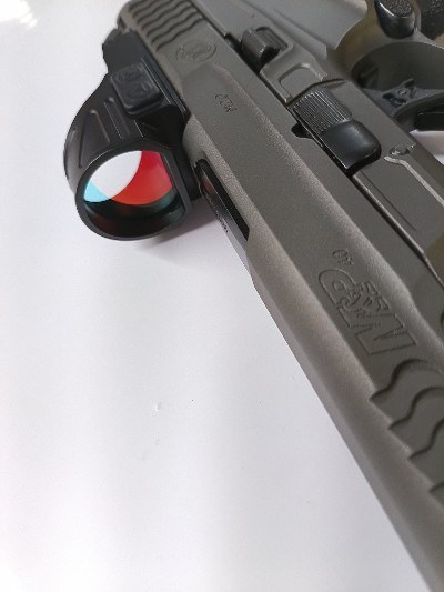 SMITH & WESSON m&p40 metal m2.0 .40 CALIBER - Image 8 of 25