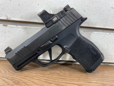 SIG SAUER P365 XL 9MM LUGER (9x19 PARA) - Image 1 of 12