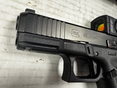 GLOCK GLOCK G45 9MM LUGER (9x19 PARA) - Image 3 of 9