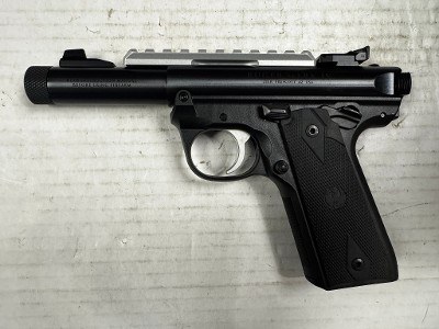 RUGER MARK IV 22/45.22 LR - Image 1 of 8