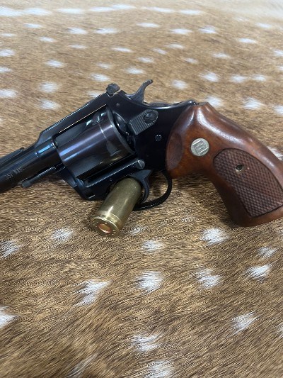 CHARTER ARMS CLASSIC BULLDOG .357 MAG - Image 8 of 8