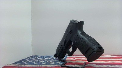 SIG SAUER P320 COMPACT (320C-40-BSS) 40 Smith & Wesson - Image 7 of 9