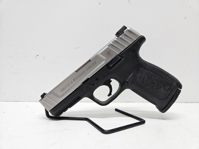 SMITH & WESSON SD9 VE 9MM LUGER (9x19 PARA) - Image 7 of 11