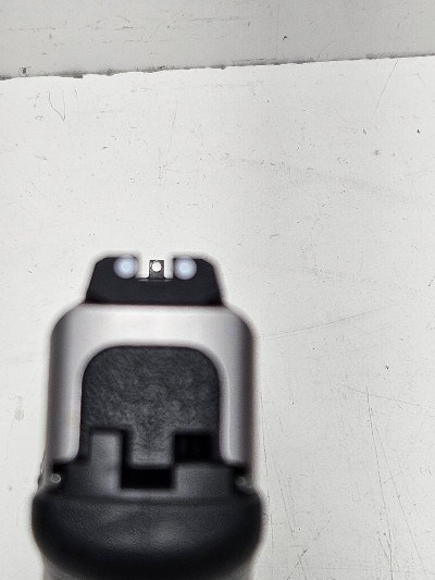 SMITH & WESSON SD9 VE 9MM LUGER (9x19 PARA) - Image 8 of 11