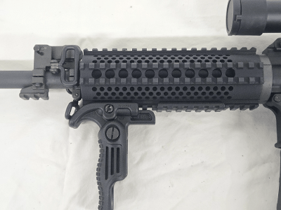 ROCK RIVER ARMS Operator AR-15 w/Scope, Quad Rail, Magazine, Vertical Grip 5.56X45MM NATO - Image 4 of 12