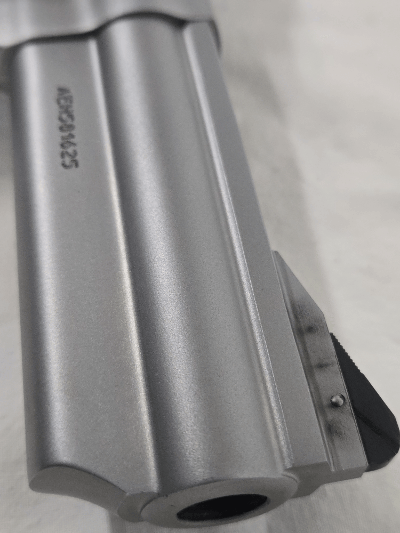 TAURUS 44 Stainless .44 Magnum - Image 2 of 11