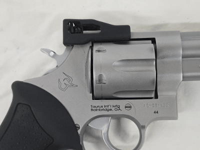 TAURUS 44 Stainless .44 Magnum - Image 10 of 11