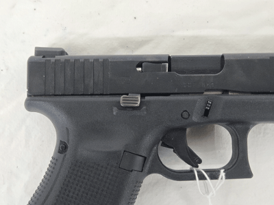 GLOCK G19 V w/Threaded Barrel, TruGlo Sights, 3 Mags 9MM LUGER (9x19 PARA) - Image 9 of 12