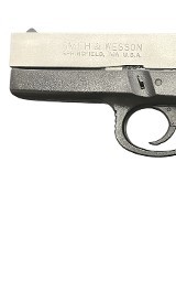 SMITH & WESSON SW40V .40 S&W - Image 3 of 6