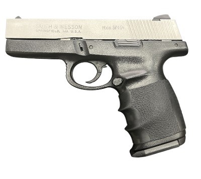 SMITH & WESSON SW40V .40 S&W - Image 1 of 6