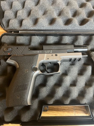 SIG SAUER Mosquito Pistol .22 LR - Image 3 of 4