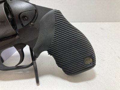 TAURUS JUDGE PUBLIC DEFENDER POLYMER .45 LC/.410 GA - Image 8 of 8