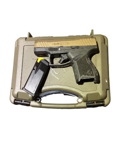 Taurus GX4 9MM LUGER (9X19 PARA) - Image 1 of 6