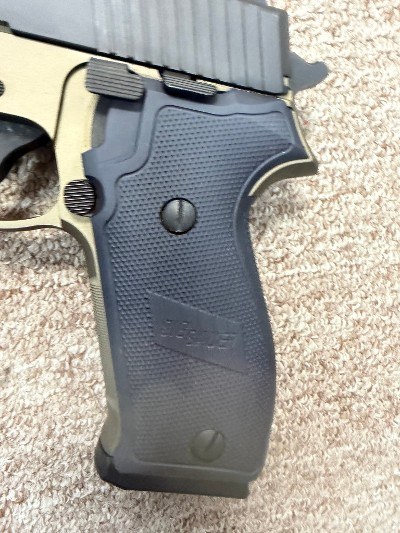 SIG SAUER P220 .45 ACP - Image 10 of 13