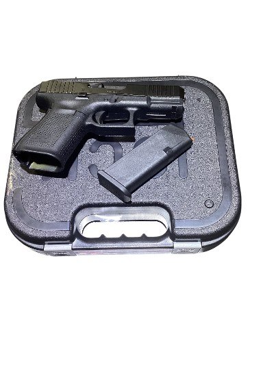 GLOCK G19 V 9MM LUGER (9x19 PARA) - Image 1 of 6