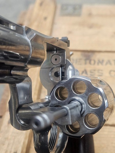 COLT PYTHON STAINLESS .357 MAG - Image 7 of 8