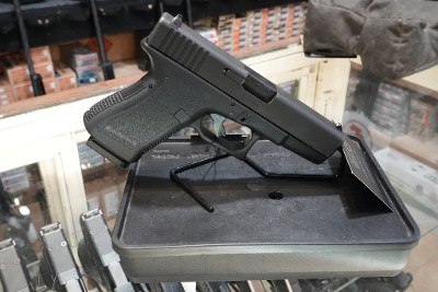 GLOCK 23 Gen 2 .40 S&W - Image 4 of 6