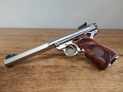 RUGER MARK IV COMPETITION .22 LR - Image 1 of 3