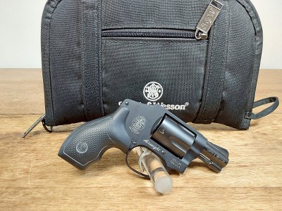 SMITH & WESSON MODEL 442-2 AIRWEIGHT .38 SPL +P - Image 1 of 2