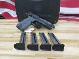 SMITH & WESSON M&P22 12 ROUND THREADED BARREL .22 LR - Image 1 of 6