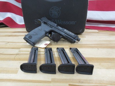 SMITH & WESSON M&P22 12 ROUND THREADED BARREL .22 LR - Image 1 of 6