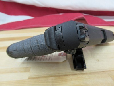 SMITH & WESSON M&P22 12 ROUND THREADED BARREL .22 LR - Image 6 of 6